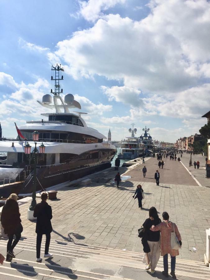 Monolocale La Corte Biennale Venesia Bagian luar foto